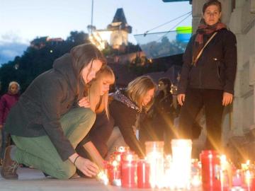 Conmemoración tras el accidente en Austria