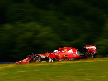 Vettel rueda en Spielberg