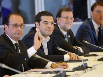 François Hollande, Alexis Tsipras, Mariano Rajoy y el primer ministro estonio, Taavi Roivas