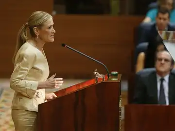 Cifuentes en la primera jornada del pleno de investidura. Cifuentes en la primera jornada del pleno de investidura.