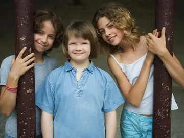 Niños sonriendo Niños sonriendo