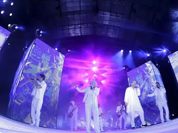 Miguel Bosé durante su concierto en Las Ventas. Miguel Bosé durante su concierto en Las Ventas.