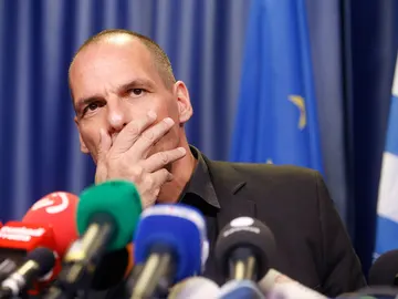 Yanis Varufakis, en rueda de prensa Yanis Varufakis, en rueda de prensa