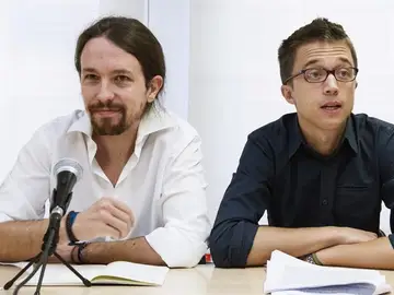 El secretario general de Podemos, Pablo Iglesias, y el secretario político de Podemos, Íñigo Errejón. El secretario general de Podemos, Pablo Iglesias, y el secretario político de Podemos, Íñigo Errejón.