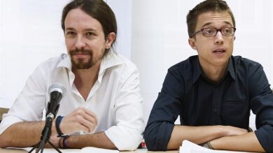 Pablo Iglesias critica el gesto que identifica a los 'errejonistas' utilizando una foto de Churchill