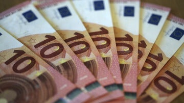 Francia prohíbe pagar en metálico más de 1.000 euros para combatir el fraude