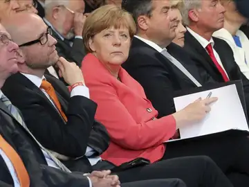 Angela Merkel participa en una ceremonia por el 70º anivesario del partido alemán CDU hoy en Berlín Angela Merkel participa en una ceremonia por el 70º anivesario del partido alemán CDU hoy en Berlín