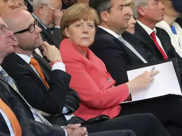 Angela Merkel participa en una ceremonia por el 70º anivesario del partido alemán CDU hoy en Berlín Angela Merkel participa en una ceremonia por el 70º anivesario del partido alemán CDU hoy en Berlín