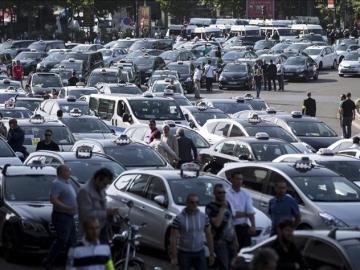 Huelga de taxistas en París