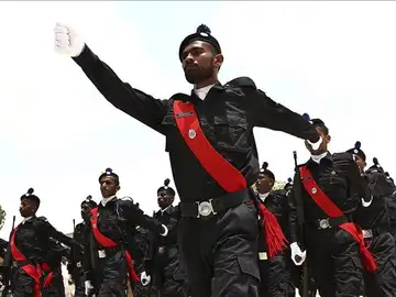 Cadetes de los servicios de seguridad de Pakistán Cadetes de los servicios de seguridad de Pakistán