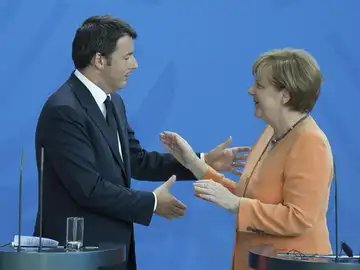 La canciller alemana Angela Merkel tras una rueda de prensa en Berlín La canciller alemana Angela Merkel tras una rueda de prensa en Berlín