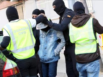 Veinte detenidos en una operación contra una red china Veinte detenidos en una operación contra una red china
