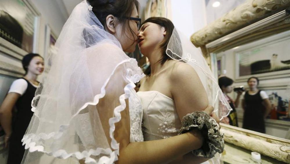 La pareja durante la celebración de su boda en Pekín