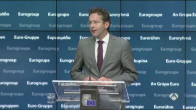 El Eurogrupo rechaza continuar negociando con Tsipras hasta que se celebre el referéndum