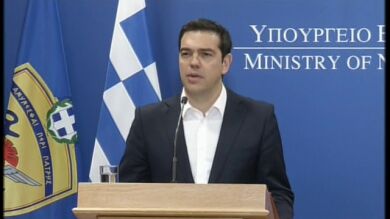 Tsipras advierte que su gobierno 