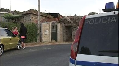 Tres personas fallecidas por una explosión en una pirotecnia en Berán (Ourense)