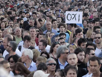 Varias personas se manifiestan a favor del 'no' Varias personas se manifiestan a favor del 'no'