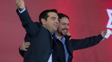 Tsipras, con Pablo Iglesias