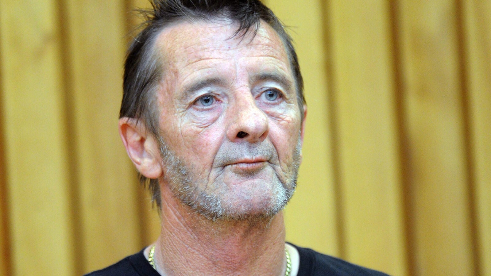 Detenido el exbatería de AC/DC, Phil Rudd