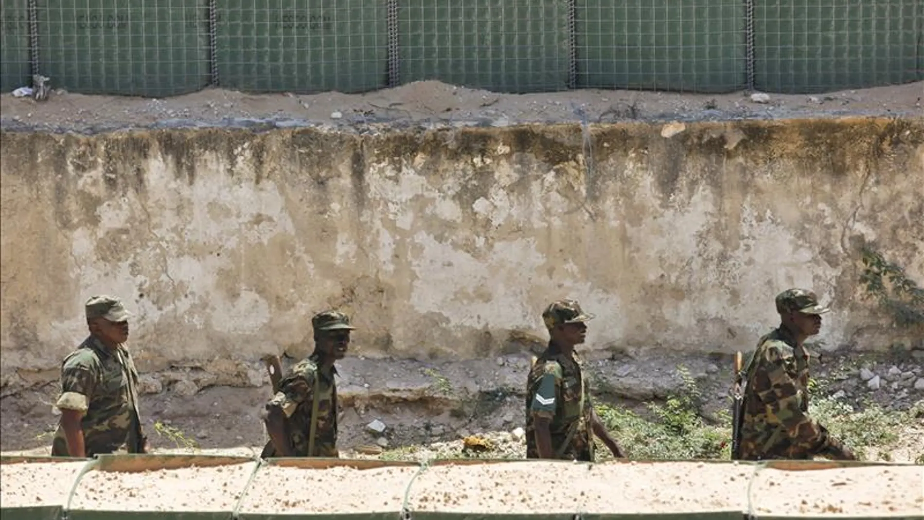 Soldados de la Misión de la Unión Africana en Somalia (AMISOM) Soldados de la Misión de la Unión Africana en Somalia (AMISOM)