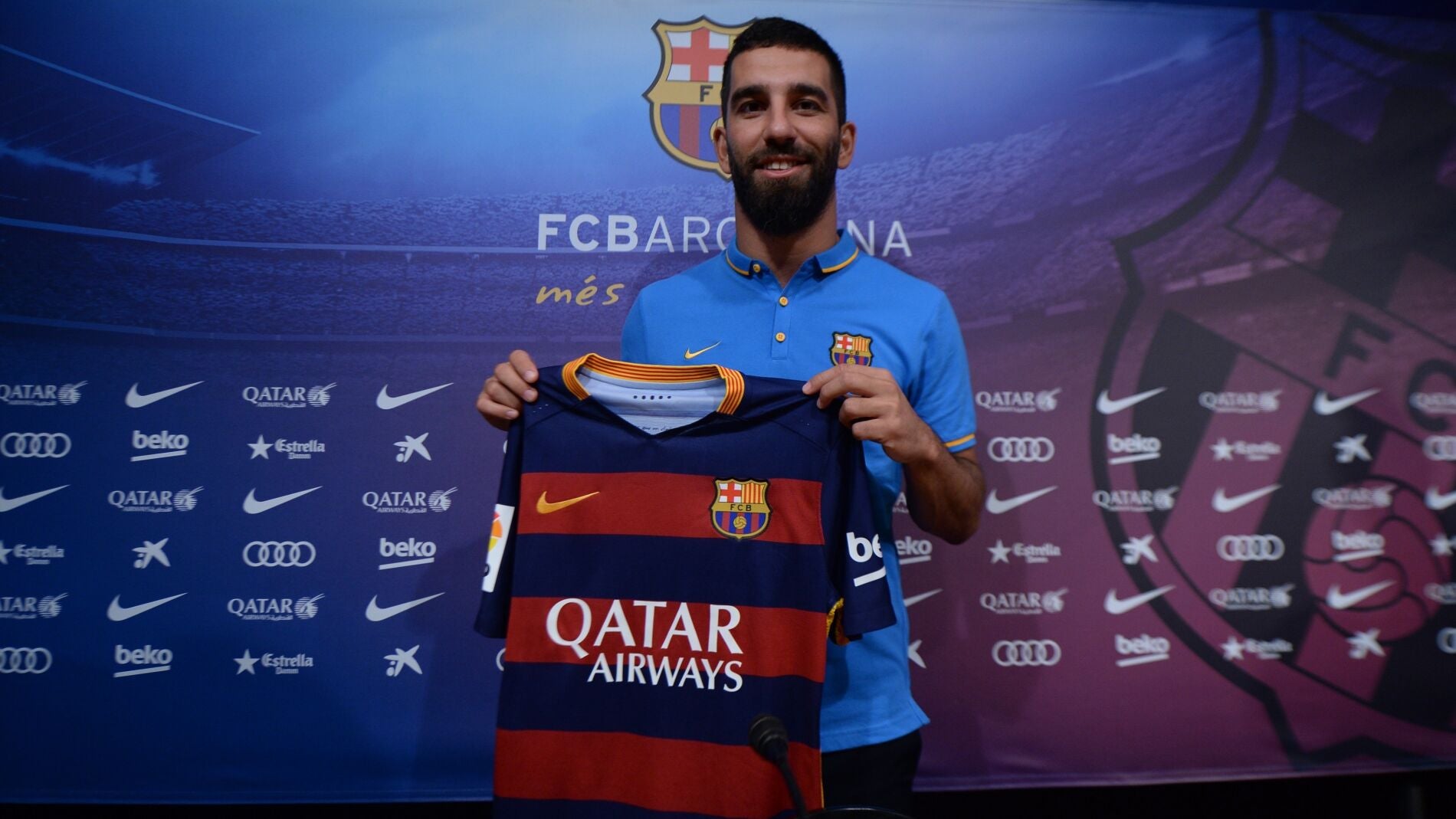 Arda Turan, nuevo jugador del F.C Barcelona