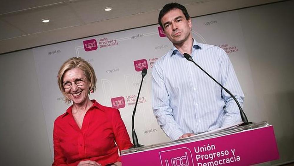 Andrés Herzog, con Rosa Díez