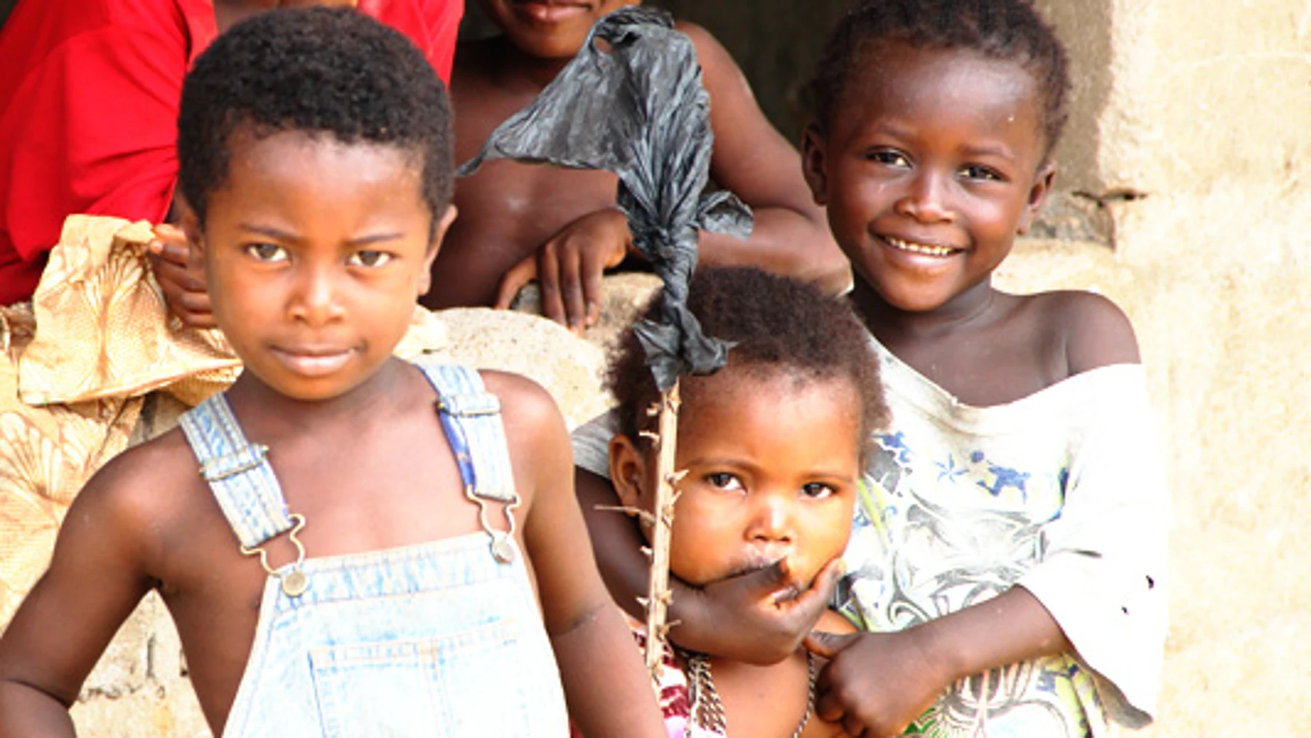 Varios niños huérfanos por el ébola Varios niños huérfanos por el ébola