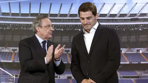Iker Casillas con Florentino Pérez Iker Casillas con Florentino Pérez