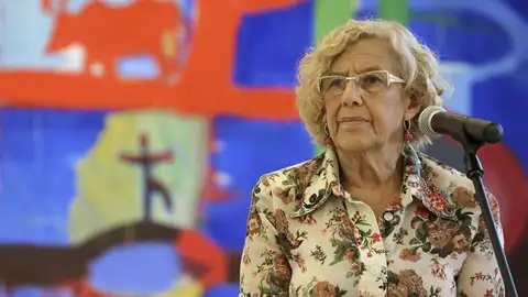 Manuela Carmena durante una breve comparecencia ante los medios de comunicación Manuela Carmena durante una breve comparecencia ante los medios de comunicación