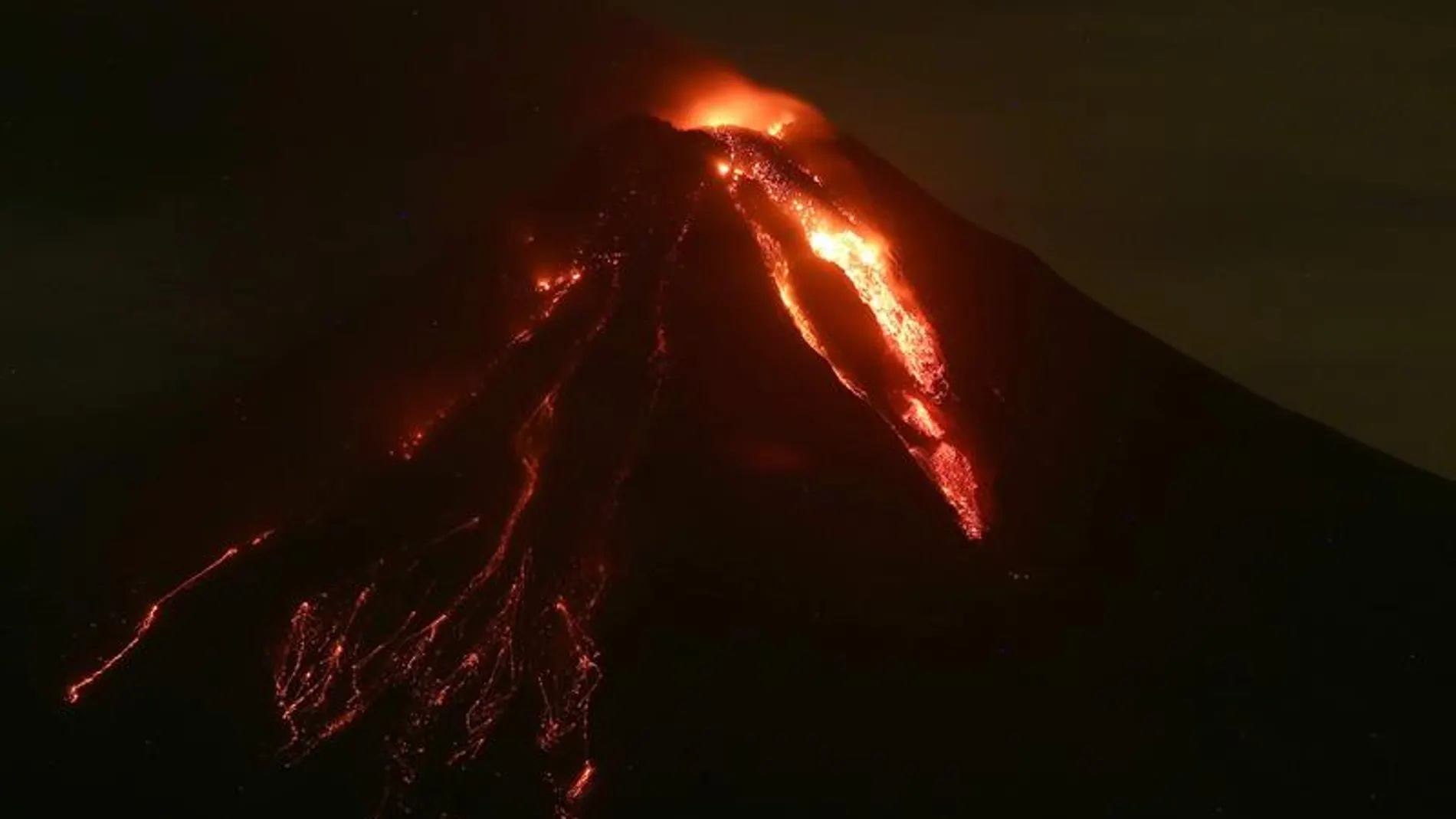 El Volcán de Colima, en el oeste de México El Volcán de Colima, en el oeste de México