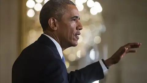Obama advierte de que vetará cualquier ley que torpedee el acuerdo con Irán Obama advierte de que vetará cualquier ley que torpedee el acuerdo con Irán
