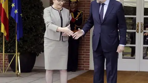 Mariano Rajoy, ha recibido en el Palacio de la Moncloa a Ewa Kopacz Mariano Rajoy, ha recibido en el Palacio de la Moncloa a Ewa Kopacz