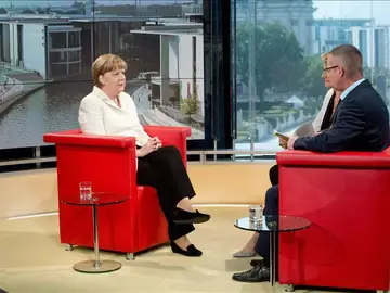Angela Merkel en una entrevista en la radiotelevisión pública alemanaAngela Merkel en una entrevista en la radiotelevisión pública alemana Angela Merkel en una entrevista en la radiotelevisión pública alemanaAngela Merkel en una entrevista en la radiotelevisión pública alemana
