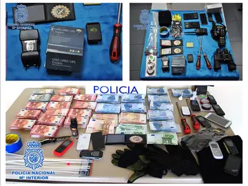 La policia ha incautado dinero en efectivo y material para efectuar los asaltos La policia ha incautado dinero en efectivo y material para efectuar los asaltos