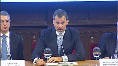 El Rey dice ante Urkullu que lo que une es España y que hay que atenerse a la Constitución