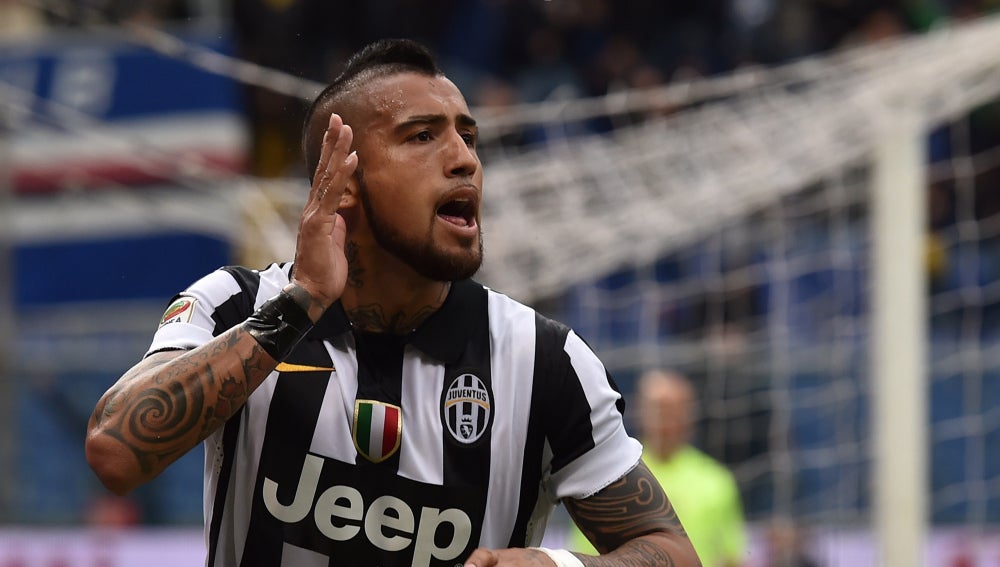 Arturo Vidal celebra un gol con la Juventus