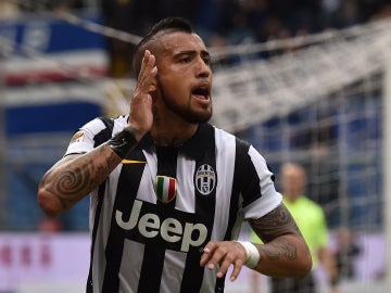 Arturo Vidal celebra un gol con la Juventus