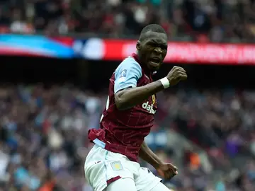 Benteke celebra un gol contra el Liverpool Benteke celebra un gol contra el Liverpool
