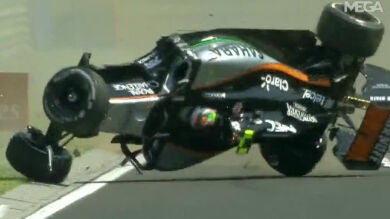 Espectacular accidente de Sergio Pérez en los Libres 1 del GP de Hungría