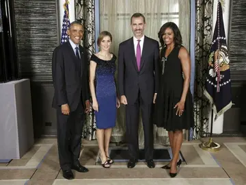 Los Reyes junto a Barack y Michelle Obama en septiembre de 2014 Los Reyes junto a Barack y Michelle Obama en septiembre de 2014