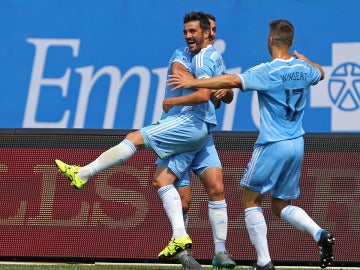 David Villa celebra un gol junto con sus compañeros del New York City