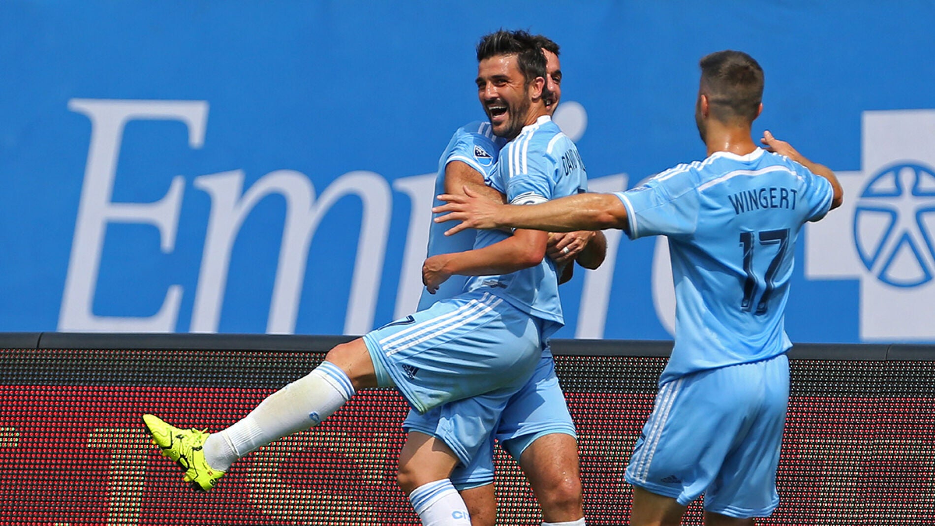 David Villa celebra un gol junto con sus compa&ntilde;eros del New York City