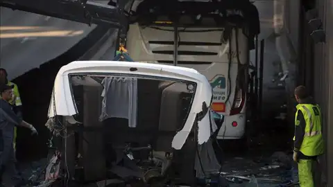 El autobús siniestrado en Lille El autobús siniestrado en Lille