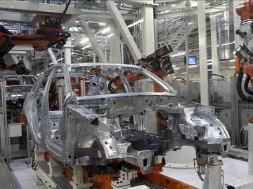 Centro técnico de una empresa automovilística Centro técnico de una empresa automovilística