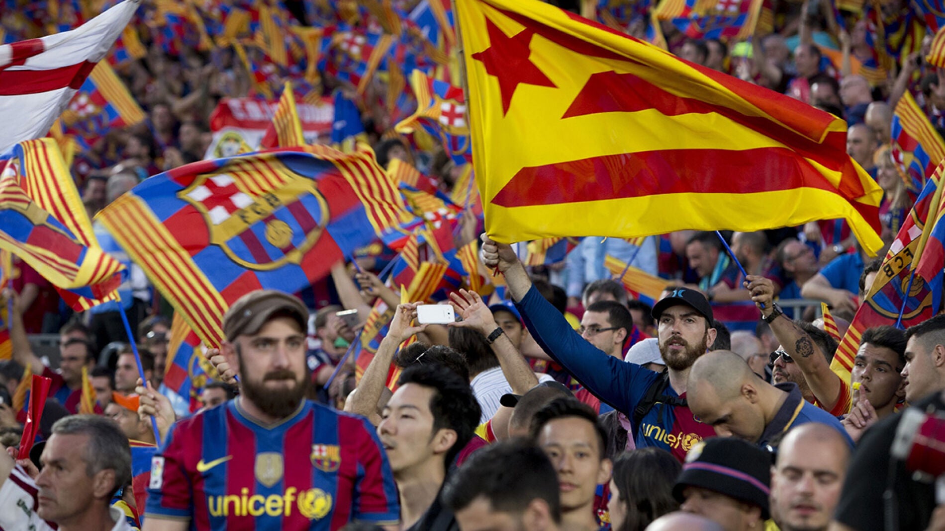 La afici&oacute;n del Barcelona durante la final de la Copa del Rey