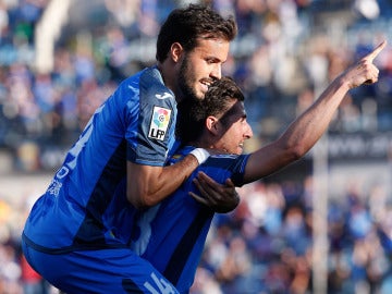 Pedro León celebra un gol con el Getafe
