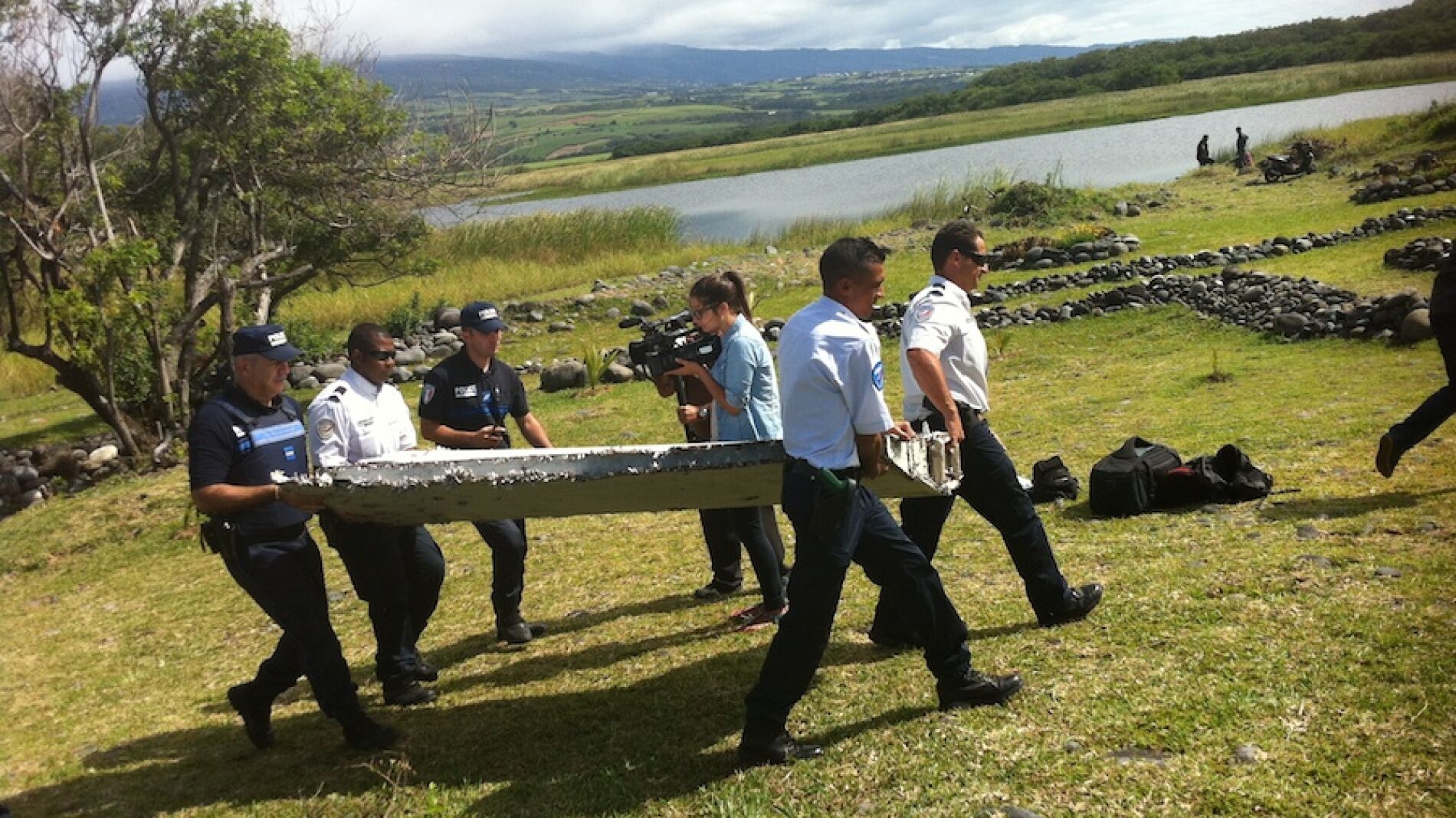 Restos del avi&oacute;n hallados en la isla Reuni&oacute;n
