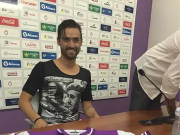 Nuno Silva en la presentación con el Real Jaén Nuno Silva en la presentación con el Real Jaén