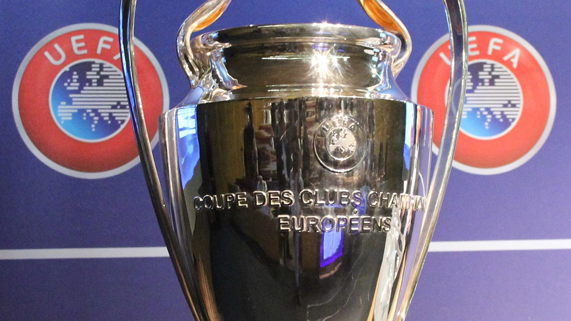 La copa de la Champions La copa de la Champions