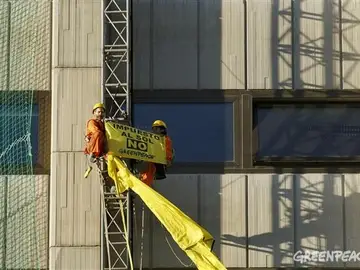 Greenpeace 'Impuesto al sol NO' Greenpeace 'Impuesto al sol NO'